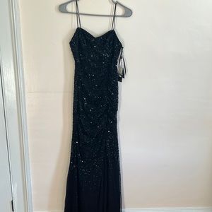 Adrianna papell size 4 beaded gown